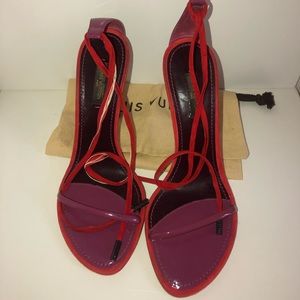 Louis Vuitton strappy open toe sandals size 39.5